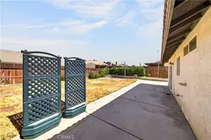 13221 Cypress, Victorville, CA 92395 - Photo 44