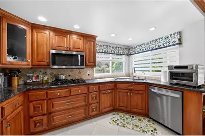 198 Sunflower, Brea, CA 92821 - Photo 24