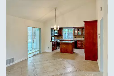 1164 Massachusetts Avenue, Riverside, CA 92507 - Photo 2