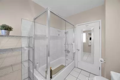 955 E 2nd, Long Beach, CA 90802 - Photo 26
