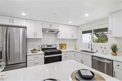 1933 W Houston, Fullerton, CA 92833 - Photo 8