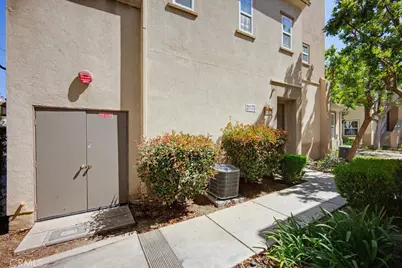31173 Strawberry Tree Lane, Temecula, CA 92592 - Photo 4