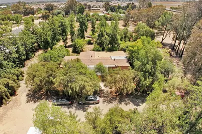 30925 Old Windmill Road, Menifee, CA 92584 - Photo 8