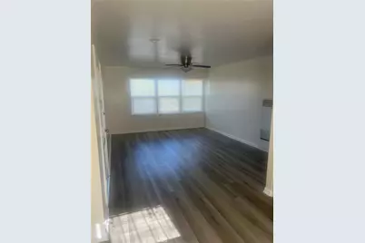 7606 1/4 Crenshaw Boulevard, Los Angeles, CA 90043 - Photo 10