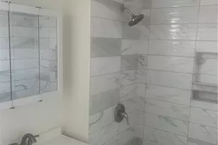 7606 1/4 Crensaw Blvd, Los Angeles, CA 90043 - Photo 26