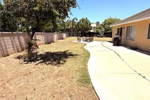 35779 Lourdes Dr, Winchester, CA 92596 - Photo 24