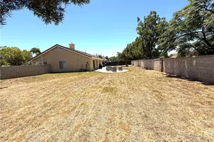 35779 Lourdes Dr, Winchester, CA 92596 - Photo 22