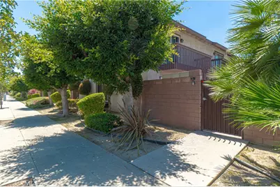 2231 Santa Fe #13, Long Beach, CA 90810 - Photo 2
