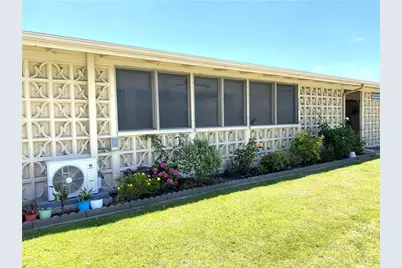 1560 Interlachen Rd., M12-66K, Seal Beach, CA 90740 - Photo 2