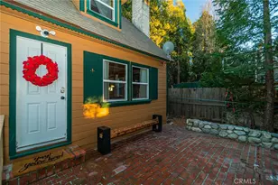 627 Rose Ln, Twin Peaks, CA 92391 - Photo 4