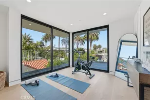 813 N Genesee Ave, Los Angeles, CA 90046 - Photo 32