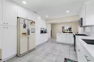 27682 Estepona, Mission Viejo, CA 92691 - Photo 4