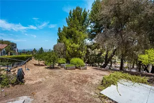 186 S Donna Ct, Anaheim Hills, CA 92807 - Photo 40