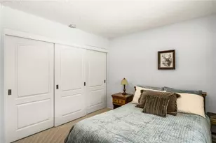186 S Donna Ct, Anaheim Hills, CA 92807 - Photo 18
