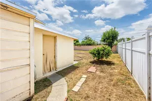 10261 D Este, Anaheim, CA 92804 - Photo 16