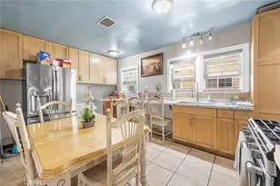 2376 Locust Ave, Long Beach, CA 90806 - Photo 6