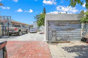 2376 Locust Ave, Long Beach, CA 90806 - Photo 20