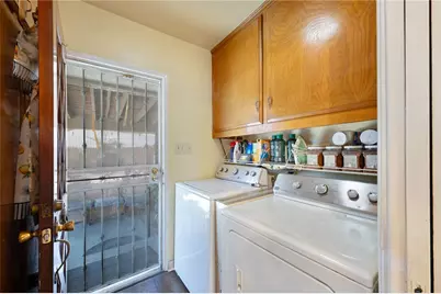 14115 Leahy, Bellflower, CA 90706 - Photo 18