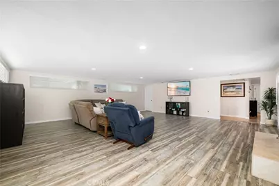10211 Aqueduct Drive, Cypress, CA 90630 - Photo 62