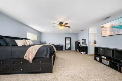 10211 Aqueduct Drive, Cypress, CA 90630 - Photo 16