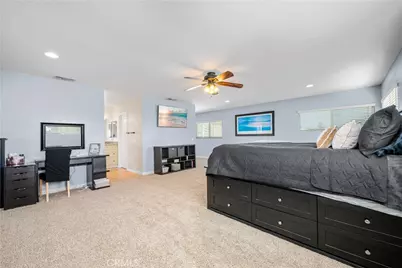 10211 Aqueduct Drive, Cypress, CA 90630 - Photo 18
