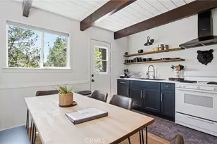 650 Santa Barbara, Sugarloaf, CA 92386 - Photo 2