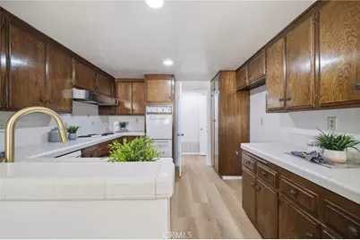 537 Redlands, Claremont, CA 91711 - Photo 14