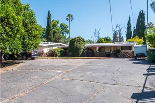 9281 Dorrington, Pacoima, CA 91331 - Photo 40