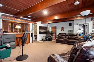 9281 Dorrington, Pacoima, CA 91331 - Photo 8