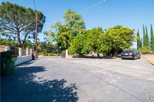 9281 Dorrington, Pacoima, CA 91331 - Photo 64