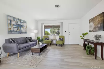 15852 Tullow, Huntington Beach, CA 92647 - Photo 8