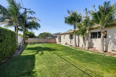 15852 Tullow, Huntington Beach, CA 92647 - Photo 30