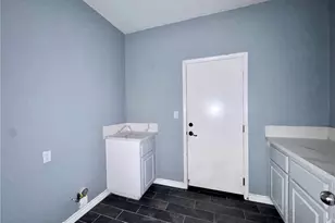 10983 Bayshore St, Victorville, CA 92392 - Photo 18