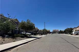 10983 Bayshore St, Victorville, CA 92392 - Photo 20