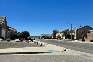 10983 Bayshore St, Victorville, CA 92392 - Photo 22