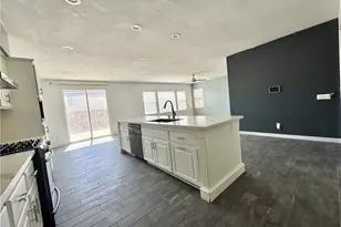 10983 Bayshore St, Victorville, CA 92392 - Photo 6