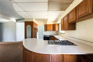 9892 Chanticleer, Anaheim, CA 92804 - Photo 22