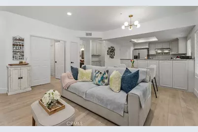 4561 Warner, Huntington Beach, CA 92649 - Photo 4