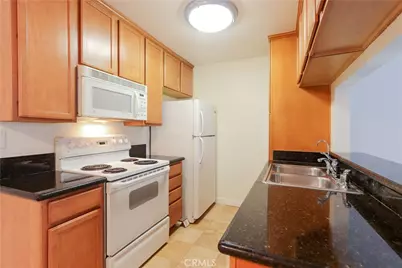 23310 Marigold #U-103, Torrance, CA 90502 - Photo 8