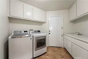 7520 E Toyon Ln, Anaheim Hills, CA 92808 - Photo 32