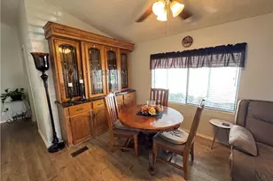 24600 Mountain, Hemet, CA 92544 - Photo 8
