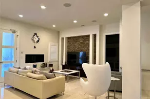 646 S Courson Dr, Anaheim, CA 92804 - Photo 22