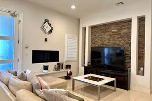 646 S Courson Dr, Anaheim, CA 92804 - Photo 36