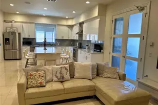 646 S Courson Dr, Anaheim, CA 92804 - Photo 34
