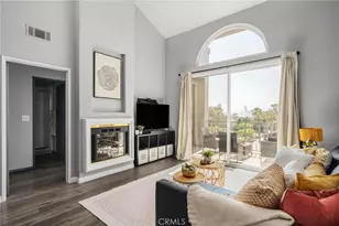 555 Maine Ave, Long Beach, CA 90802 - Photo 1