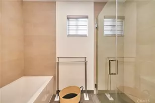 820 S Wilton Pl, Los Angeles, CA 90005 - Photo 24
