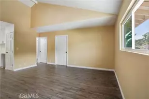1003 W Myrtle St, Santa Ana, CA 92703 - Photo 26
