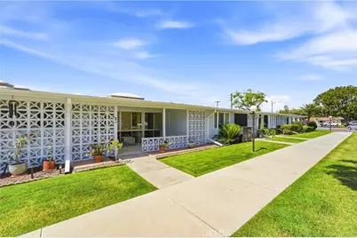 13140 Del Monte Drive #52J/M16, Seal Beach, CA 90740 - Photo 2