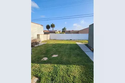 1835 W 82nd Street, Los Angeles, CA 90047 - Photo 30