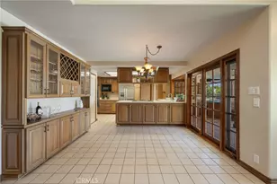 10542 Park Villa Cir, Villa Park, CA 92861 - Photo 20